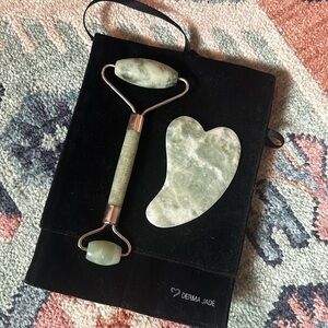 Derma Jade Face Roller and Gua Sha Set